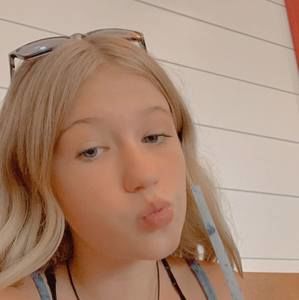 Meet your Posher, Leah